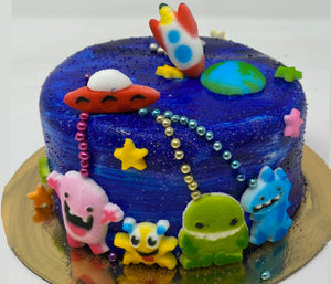 Invasion extraterrestre - Kit de gâteau surprise avec bonbons décoratifs